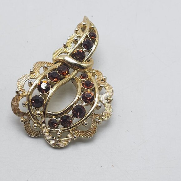 Vintage Gold Tone Brooch With Brown Topaz Rhinestones Leaf Design - Picture 2 of 4